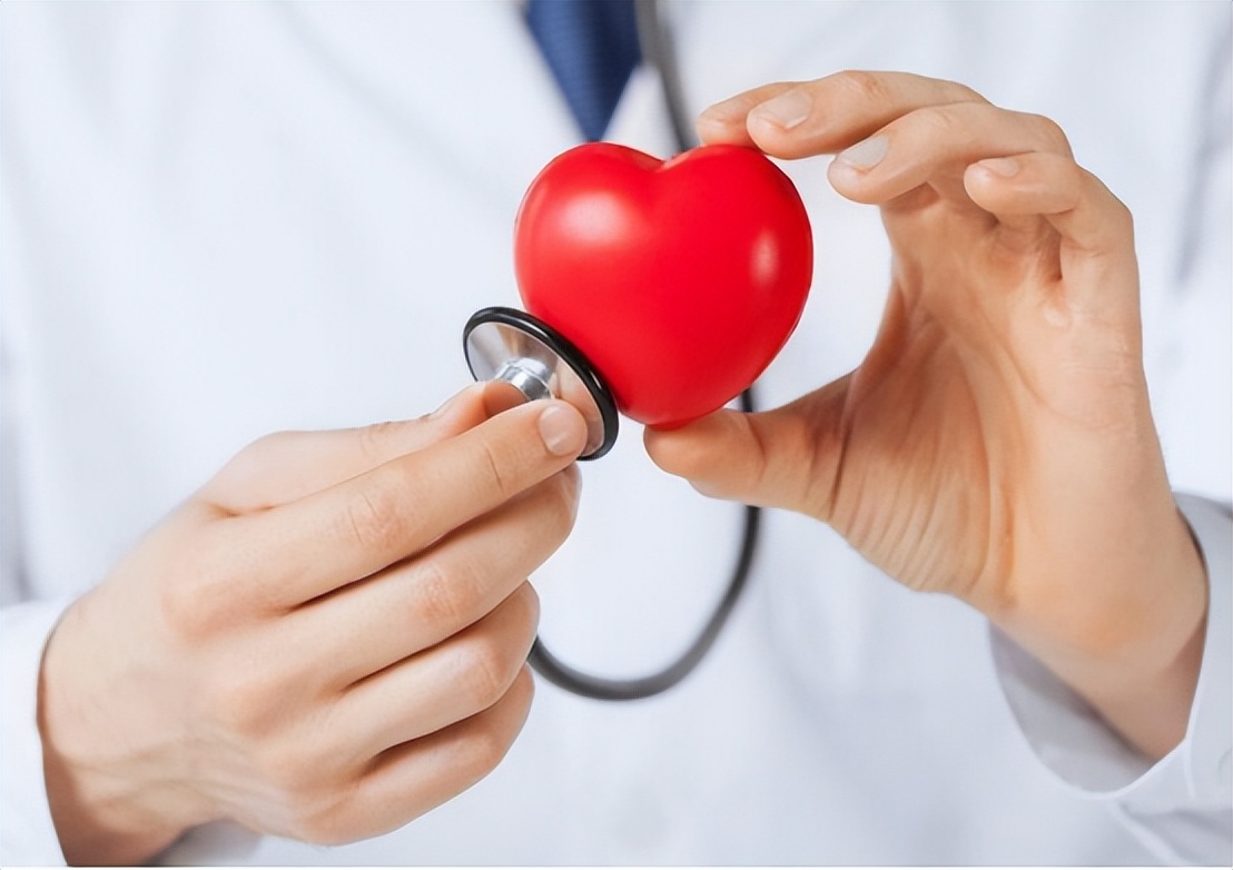 女性老是感觉心慌怎么回事,女子心悸一直联系不上