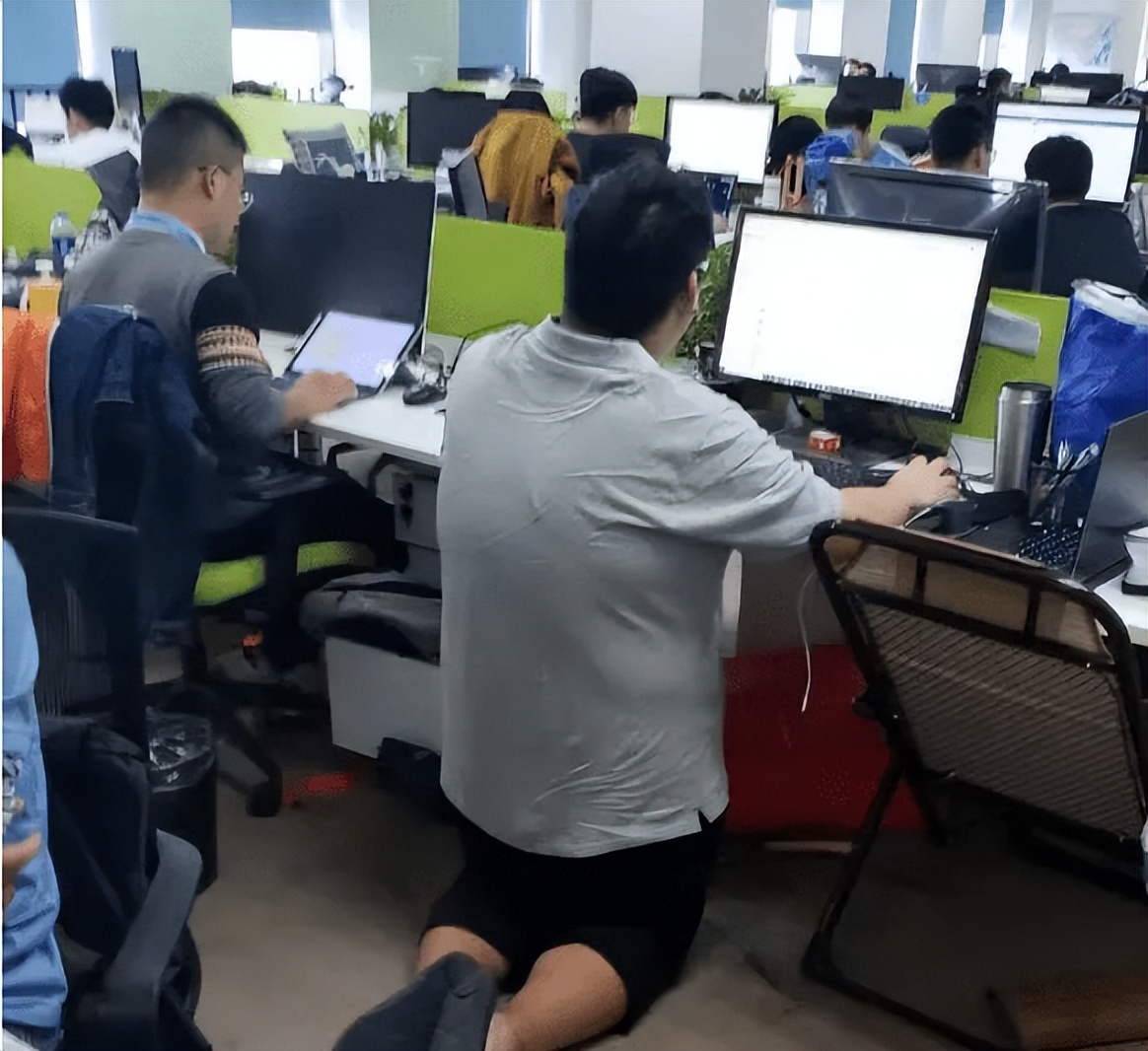 大学生工资等级排名，8成以上毕业生拿着偏低的工资，你哪一等级