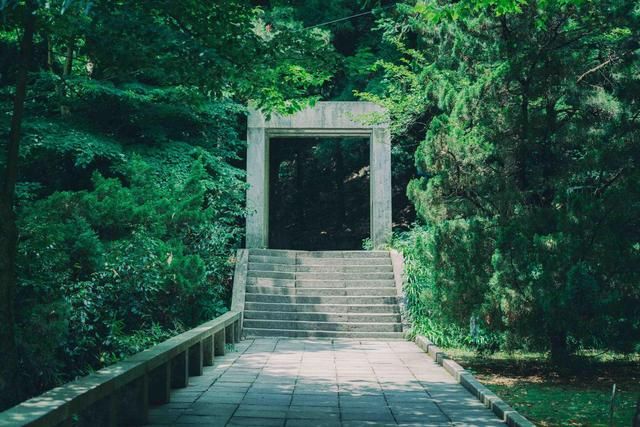 十年前带老妈出游,十年前带娃和十年后带娃