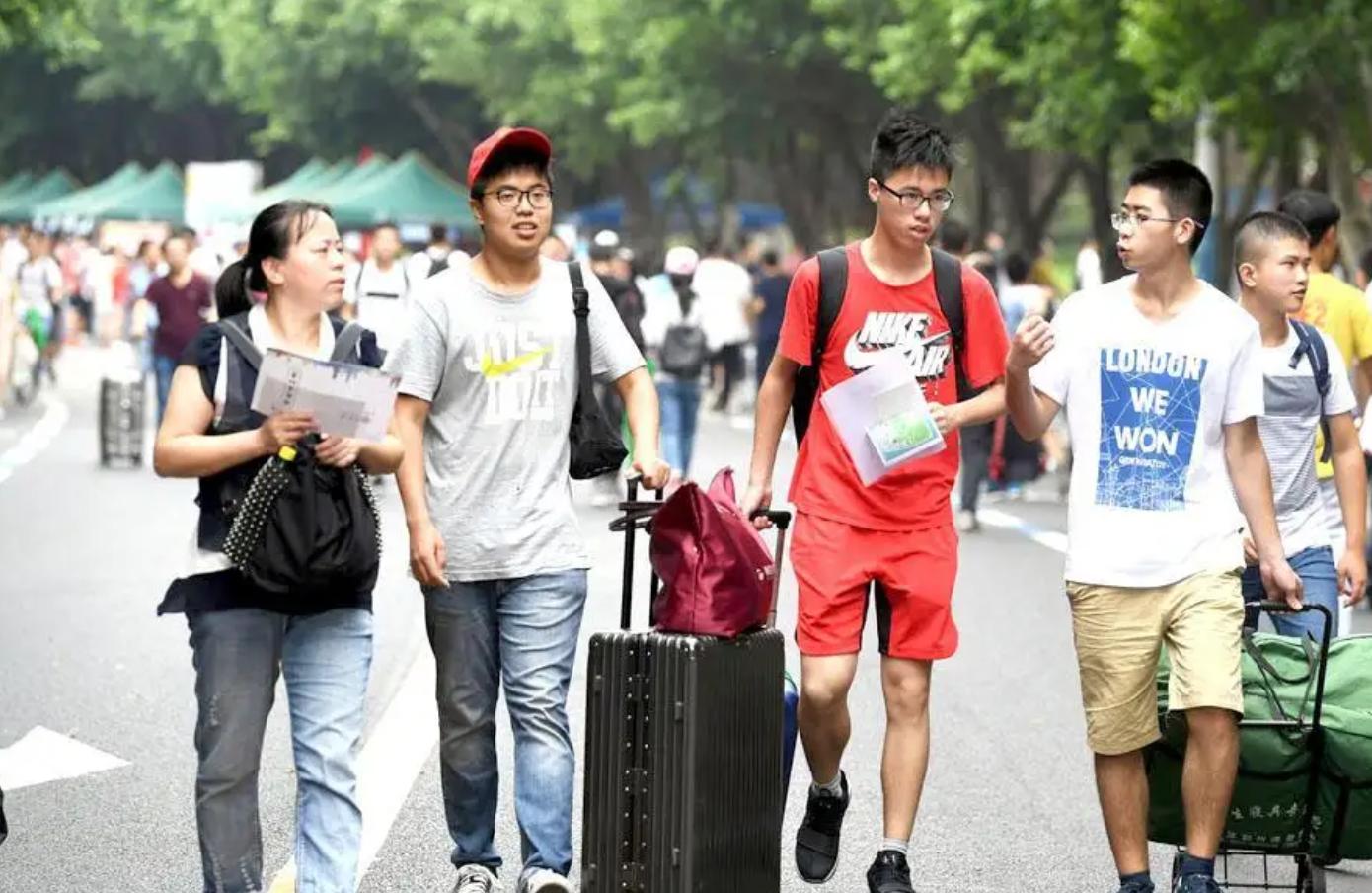 学生党笔记本电脑推荐2000到3000,学生党3000元左右笔记本电脑推荐