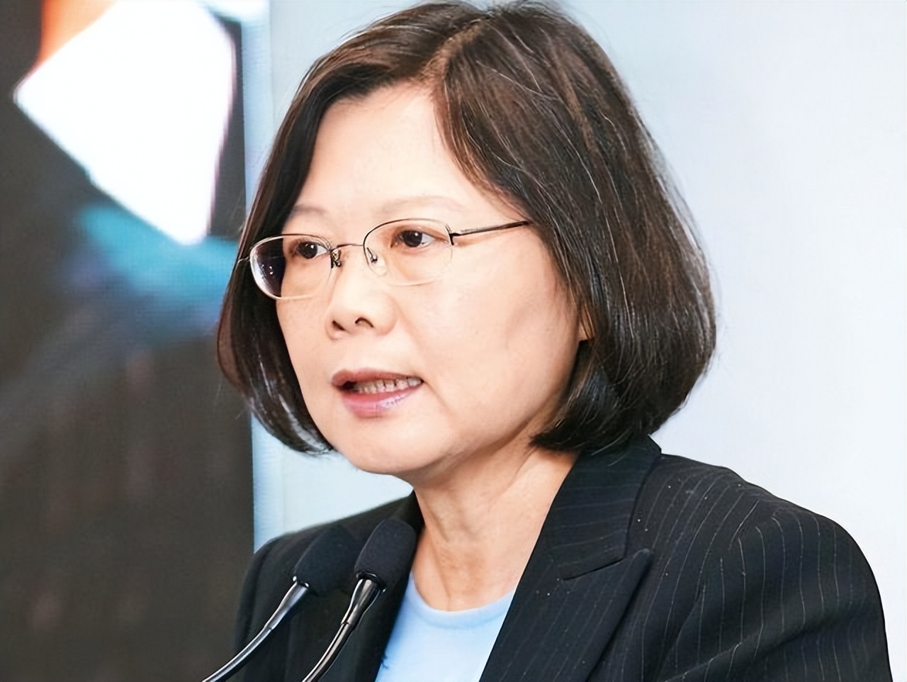 无稽之谈！岛内传出惊人言论，专家的态度亮了，中方态度很明确