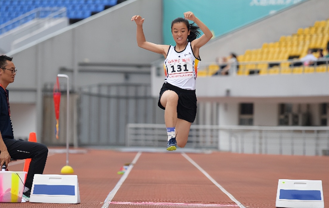成都市青少年运动会田径比赛初中,成都青少年第三届田径比赛