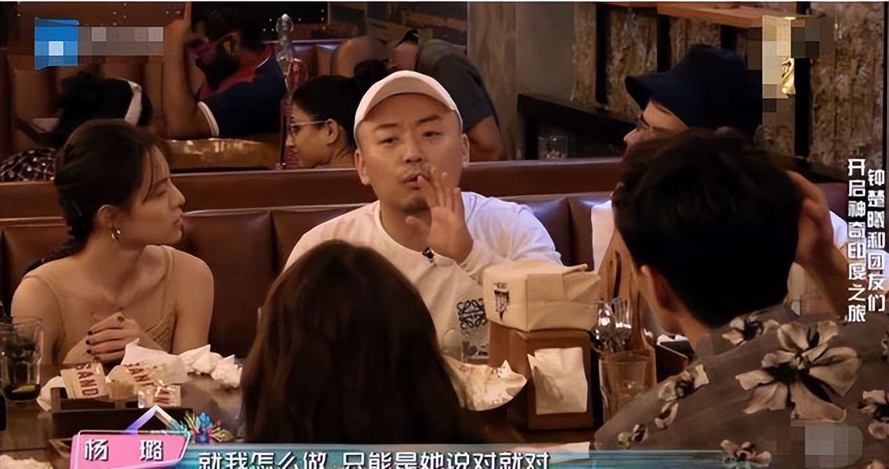 人前明星人后大爷,浴缸陪睡跪地穿鞋,这都是谁给的底气?