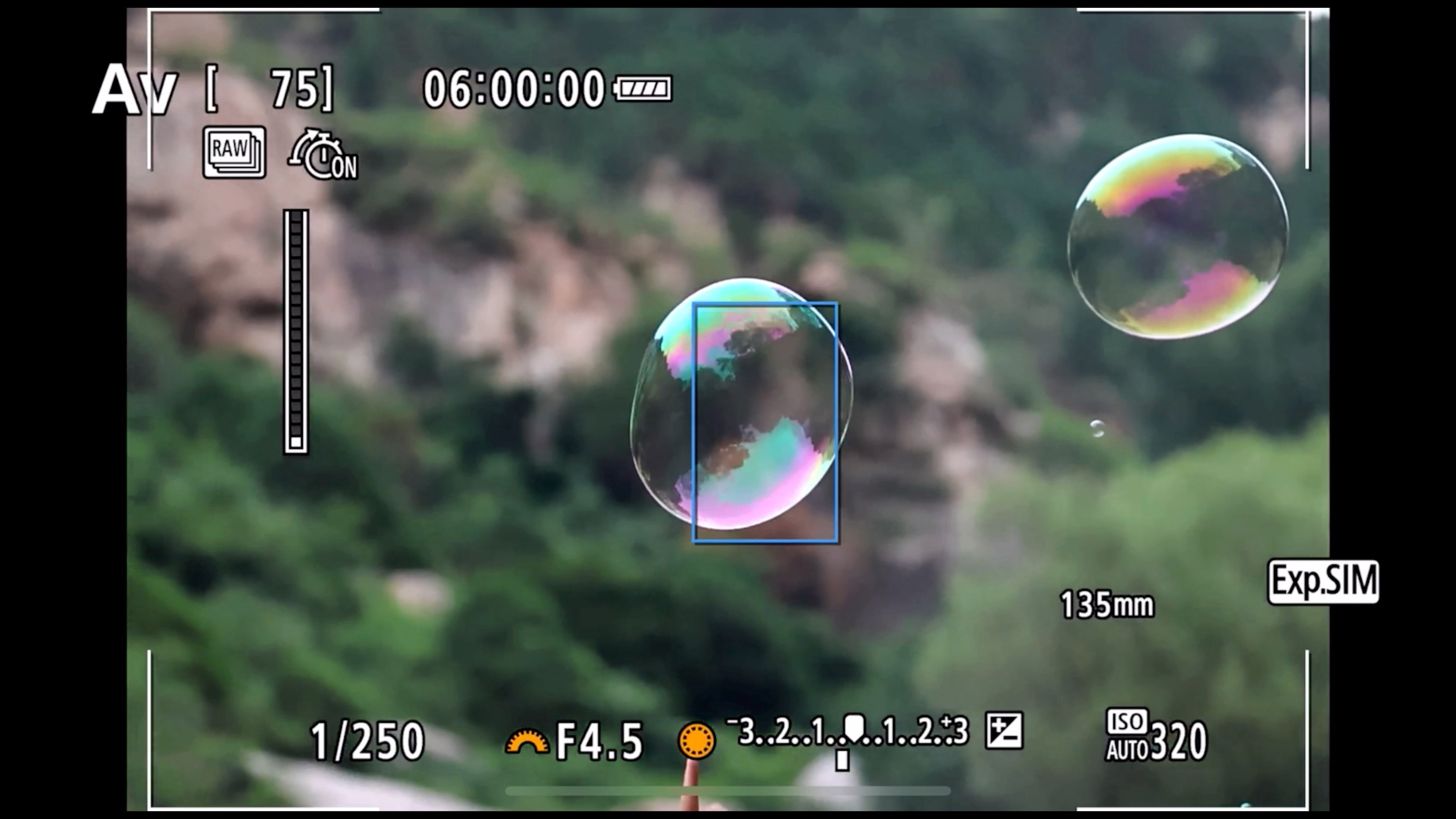 佳能eosr7目前值得买吗,佳能eosr7优缺点