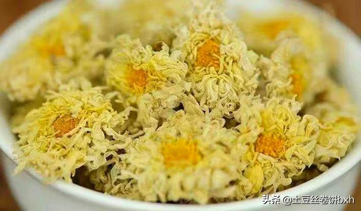 夏日消暑菊花茶,三伏天适合喝哪种菊花茶