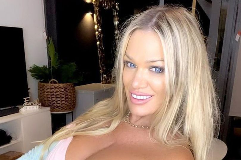 “世界上最性感的奶奶”分享长寿秘诀。你猜她几岁？