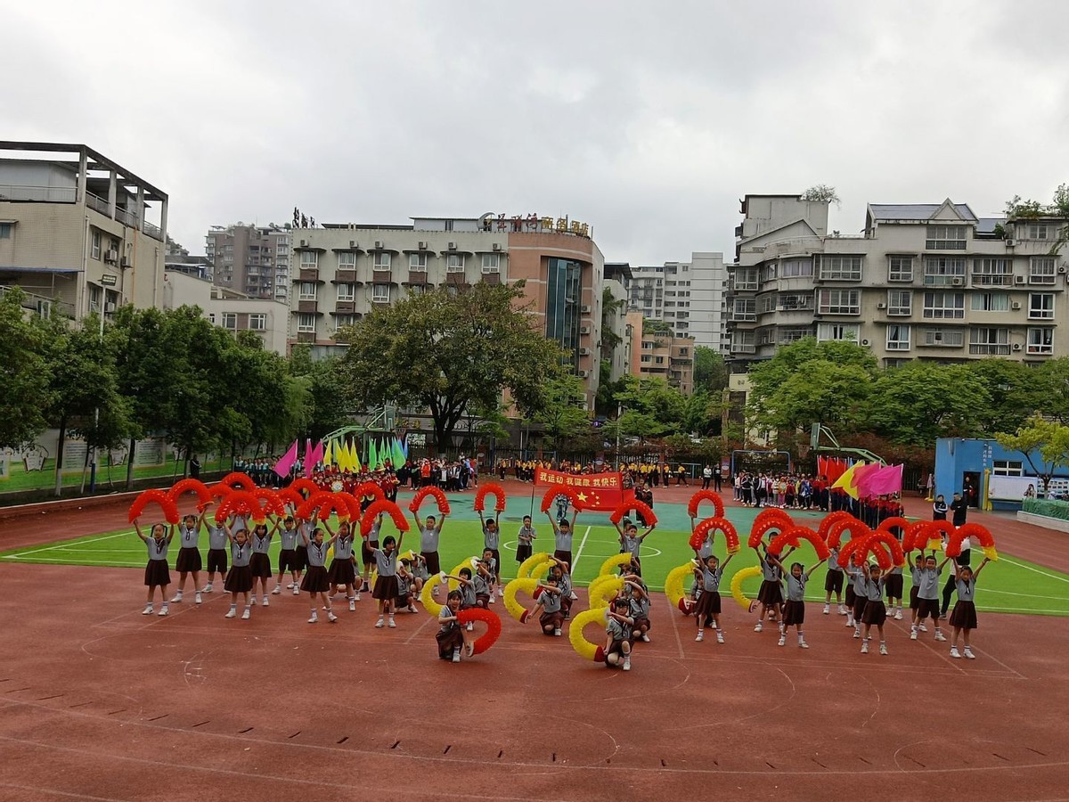 宜宾举办足球联赛的学校,航天小学运动会