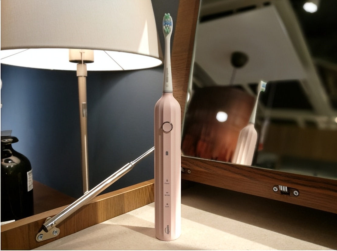 电动牙刷哪个牌子最好测评,飞利浦电动牙刷hx9912和hx9911对比