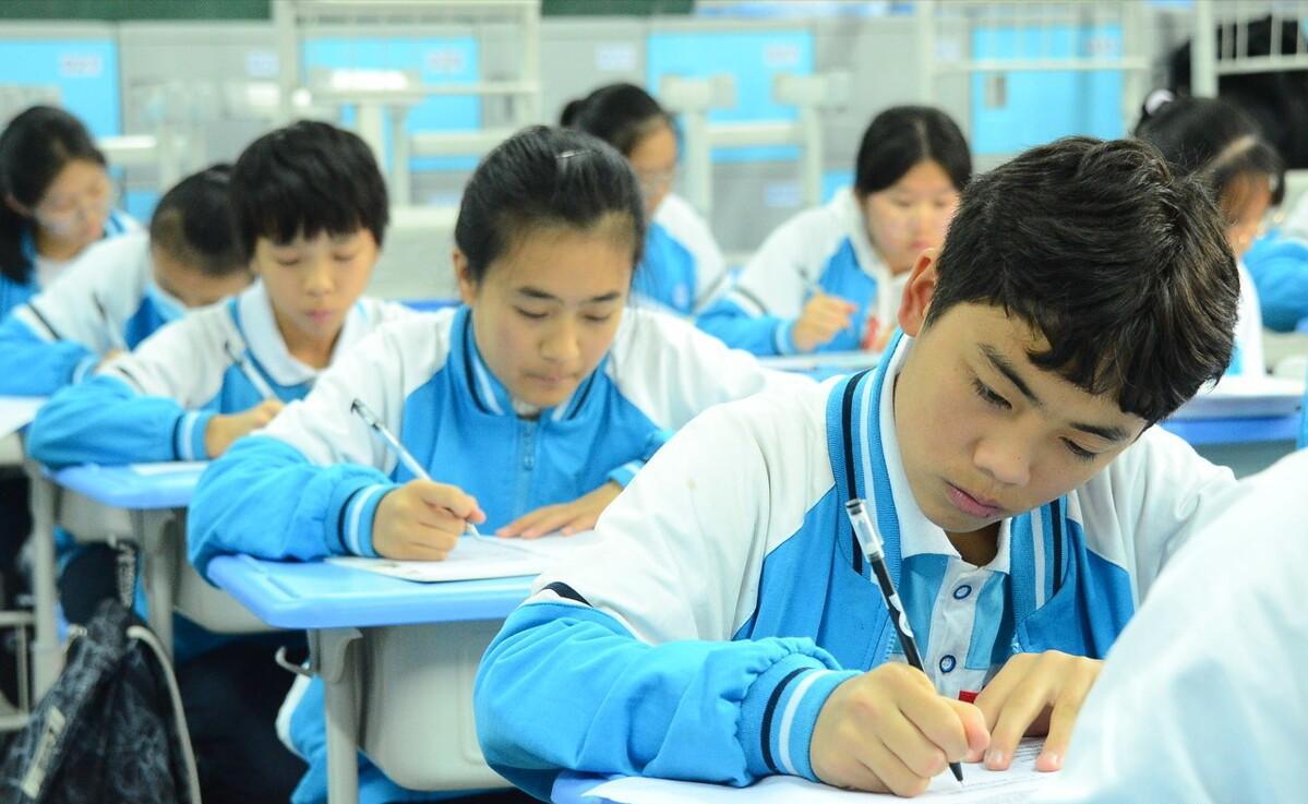 孩子初一英语成绩差怎么快速提高,初中孩子英语成绩差怎么才能提高