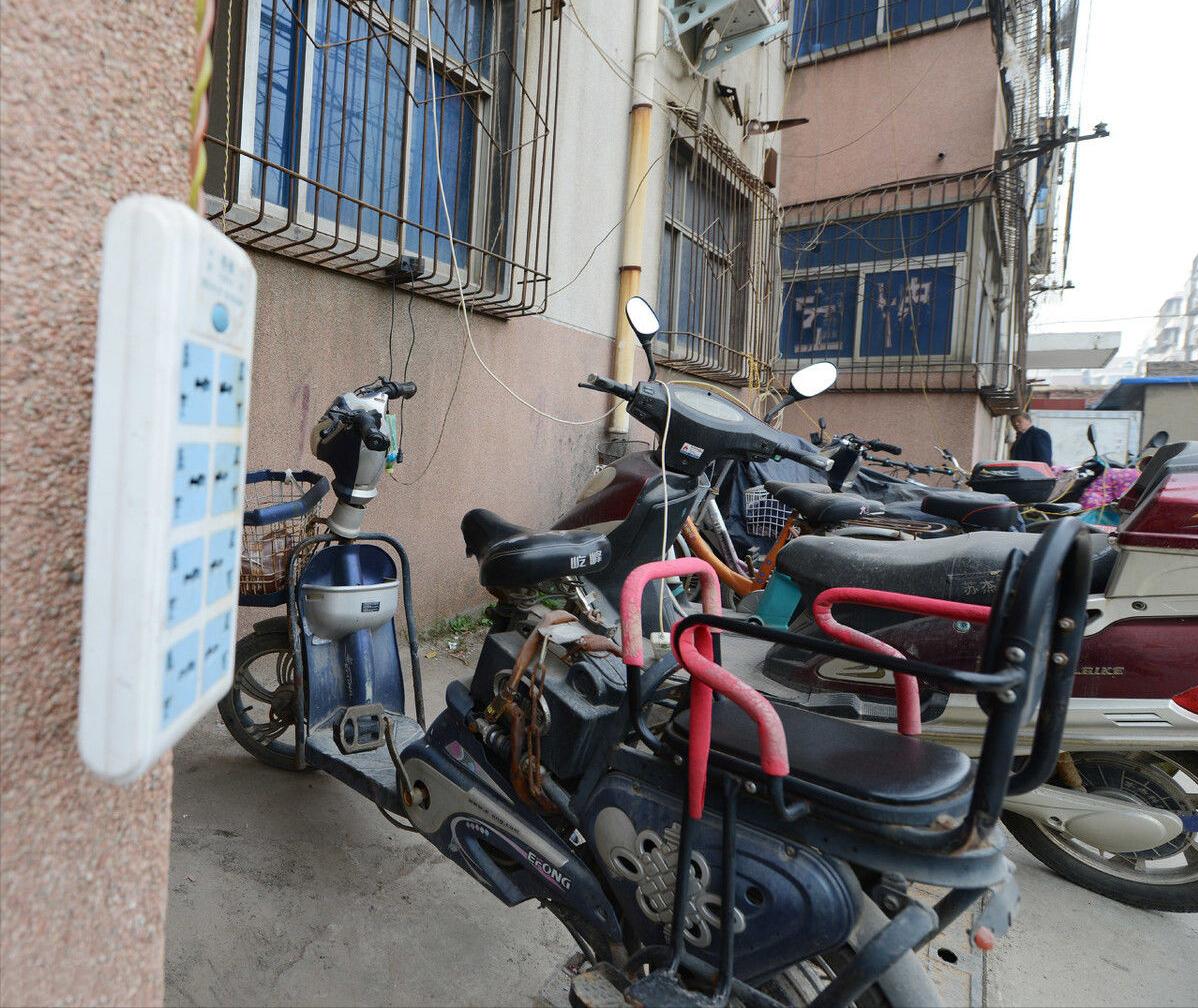 夺命100秒电动车着火有多可怕,电瓶车电池着火有多大的威力