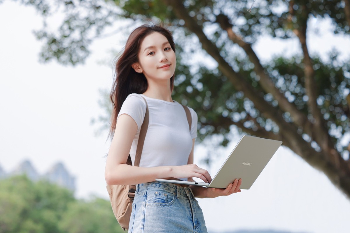 大学生买电脑不踩坑,笔记本华为matebook14选哪款