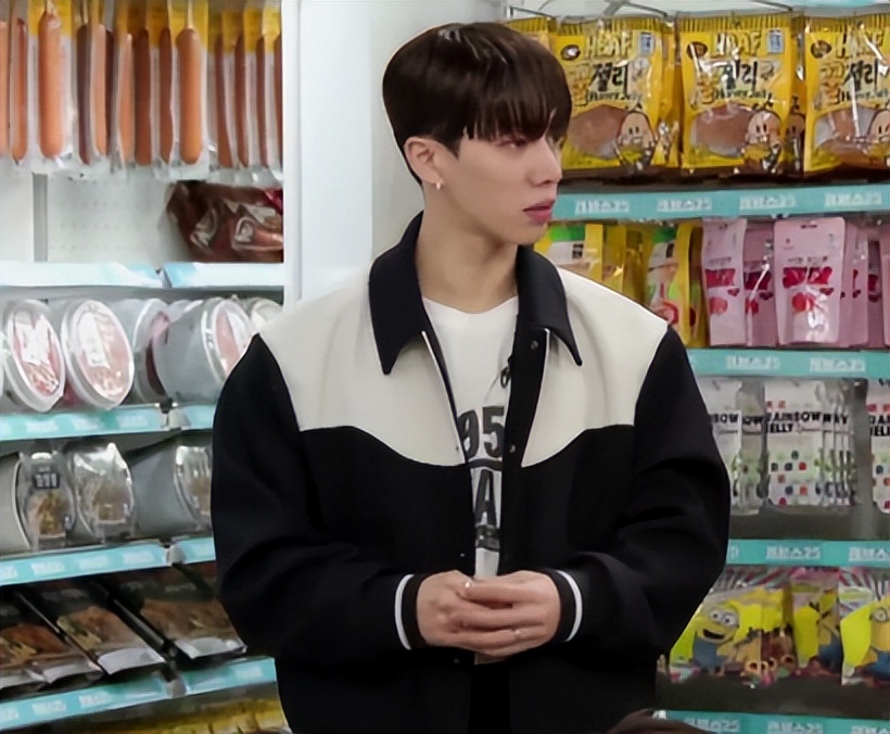 流星金永大拍杂志是第几集,流星男主金永大照片