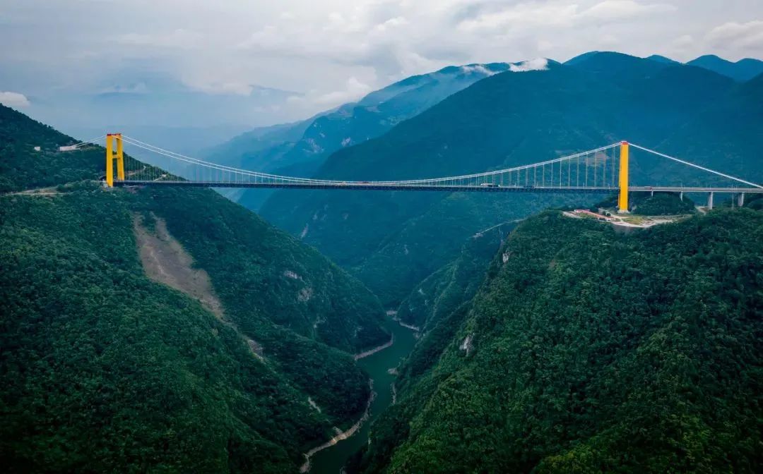 湖北恩施夏季热吗,湖北恩施人间仙境图片