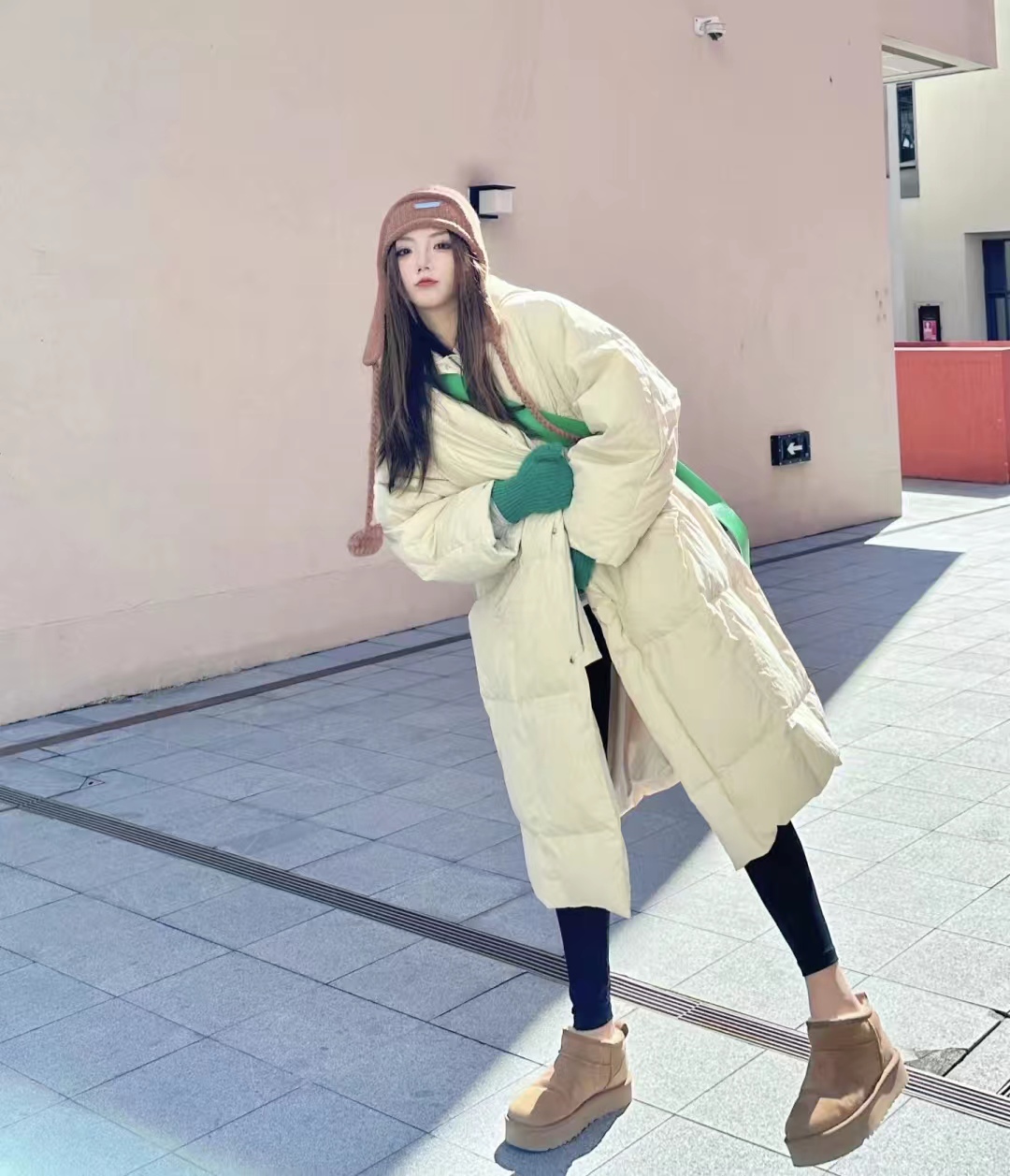 羽绒服搭配什么衣服保暖又好看,羽绒服的穿搭秘籍有哪些