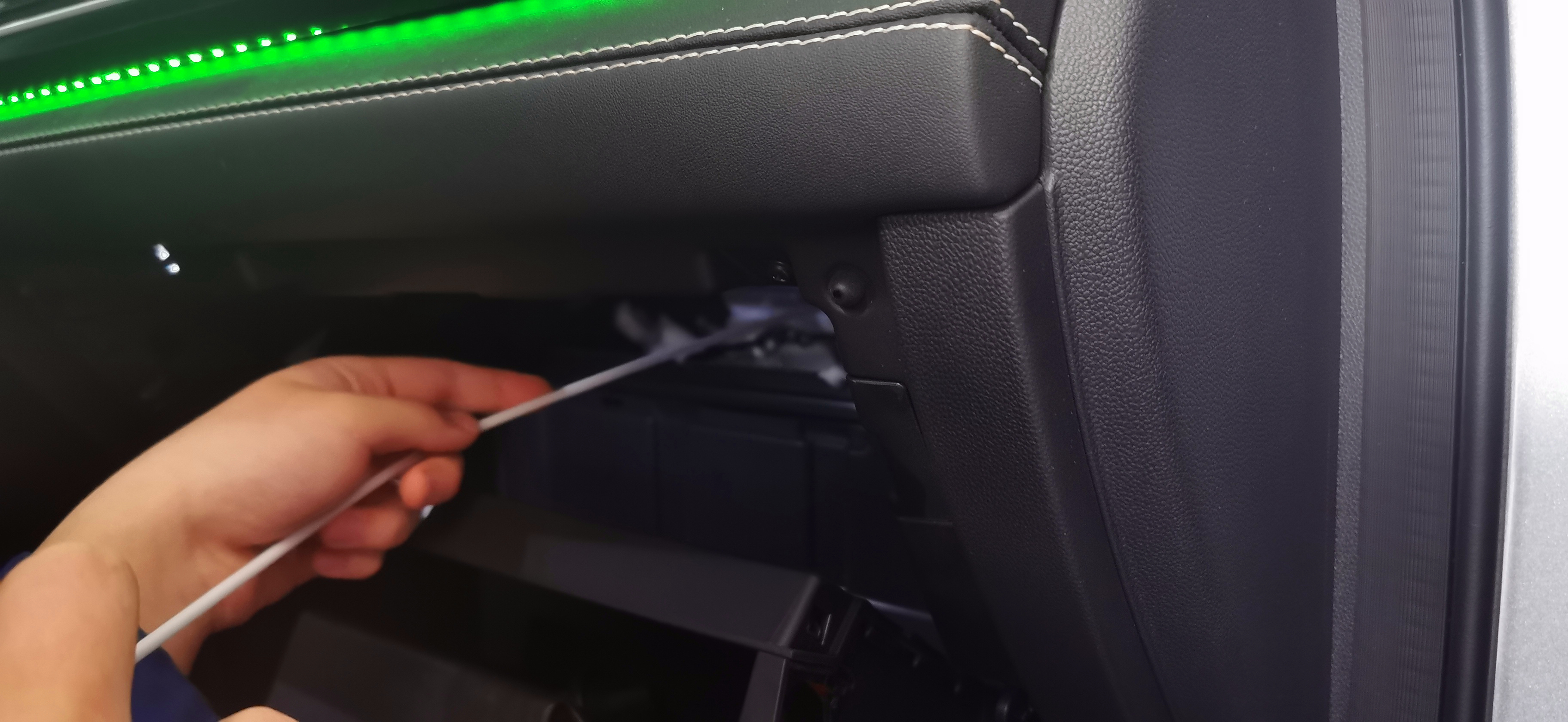 汽车空调清洗视频大全,爱车空调清洗季