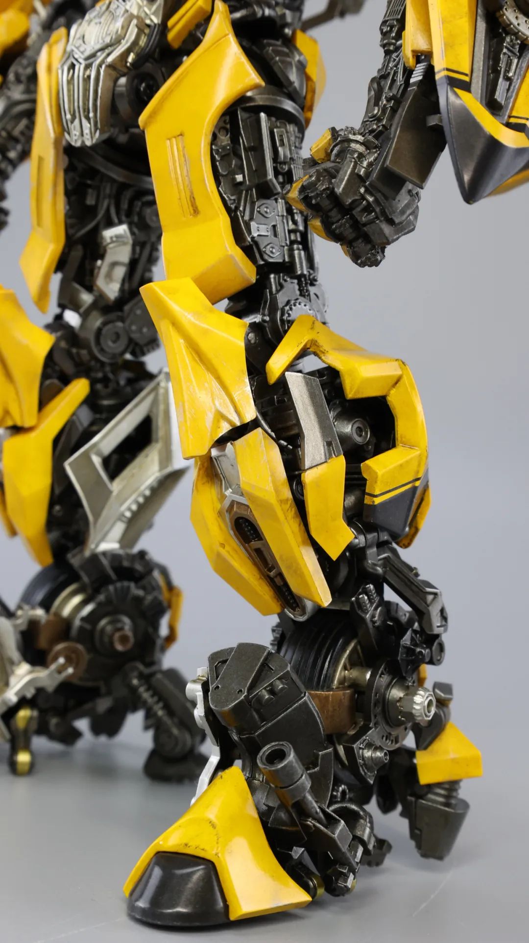 变形金刚5大黄蜂新款,大黄蜂变形金刚5测评