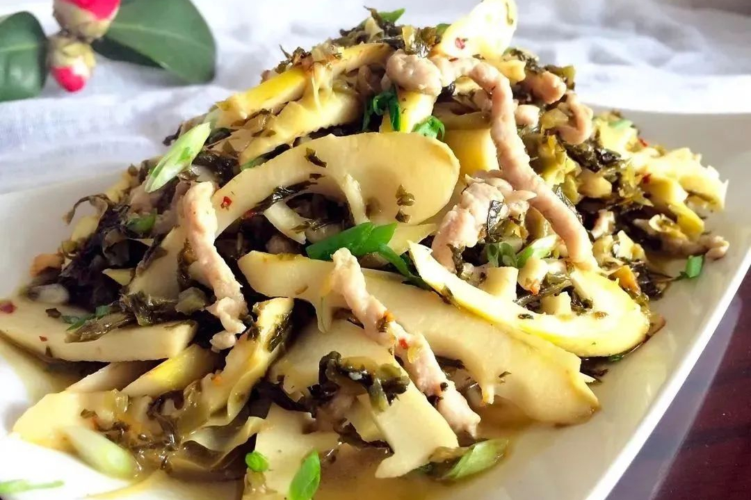 凉拌春笋做法简单清脆爽口,新鲜春笋清脆爽口