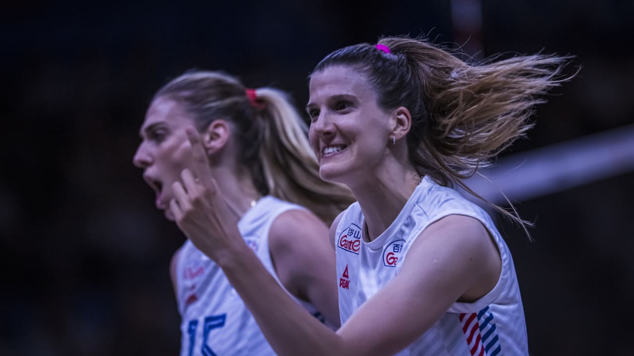 中国女排奥运夺冠高燃视频,中国女排奥运冠军比赛录像实况