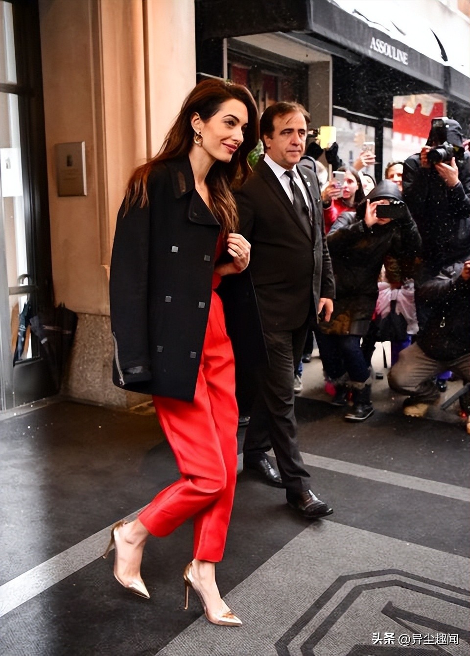 乔治克鲁尼与妻子阿迈勒,好莱坞巨星乔治克鲁尼老婆