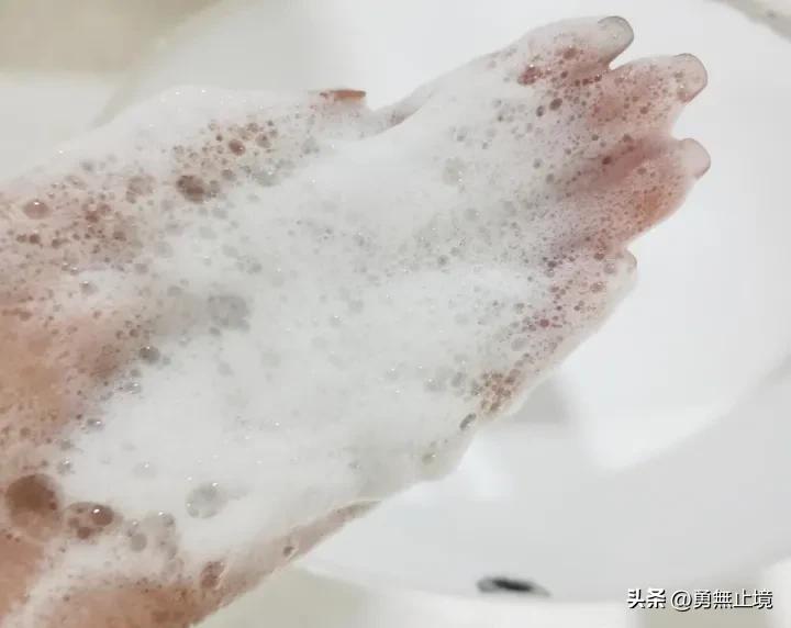 男士去黑头控油效果最好的洗面奶,2022男士洗面奶测评实测第一名