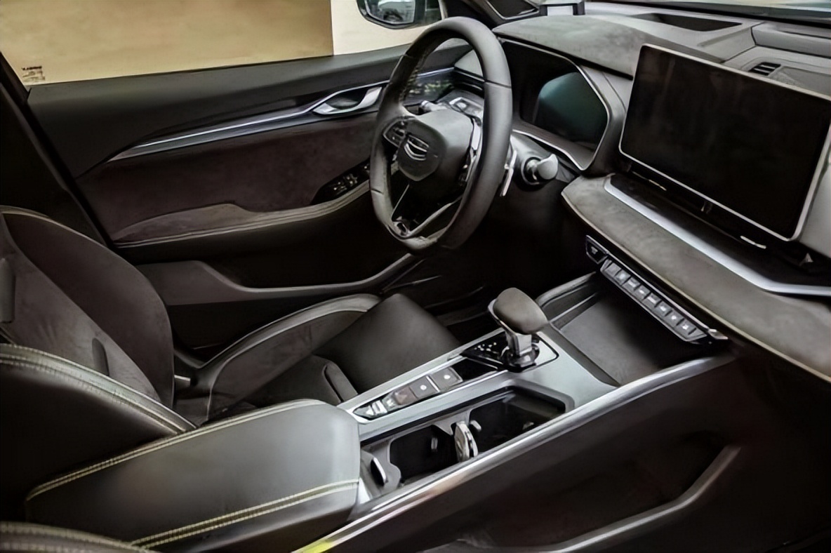 试驾吉利星瑞对比博瑞,试驾星瑞新款