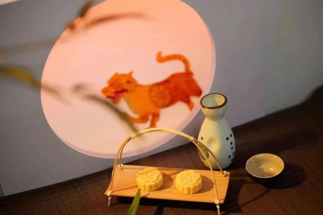 国潮风烂大街,国潮和伪国潮