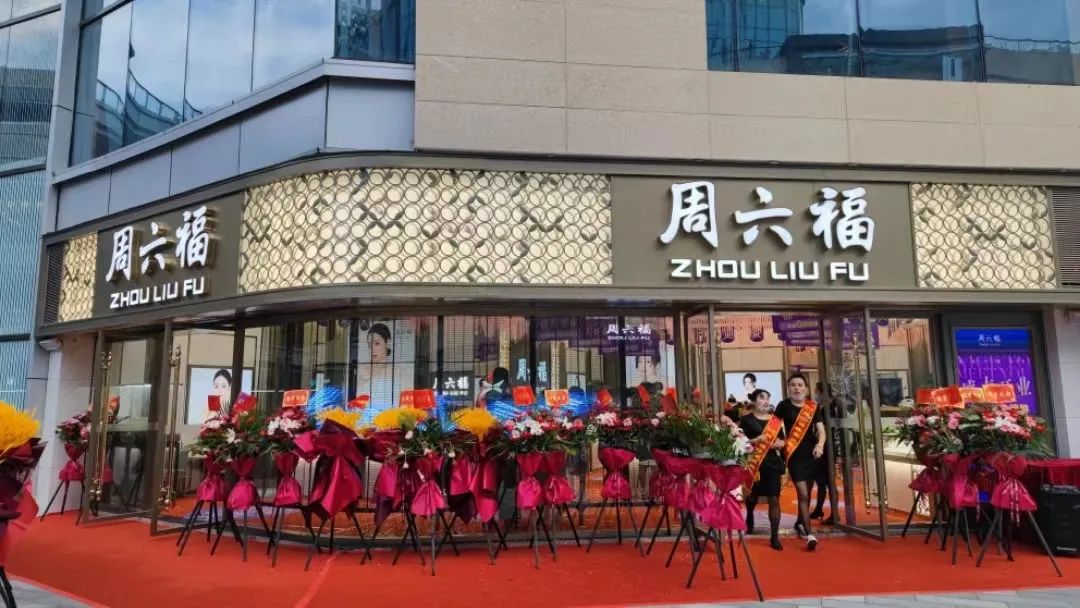 强者互帮弱者互撕议论文800字,给管理者的3大忠告