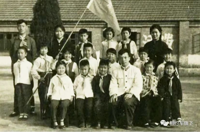 戴逵贤：两代人的情怀——我眼中的海航四师子女与他们的父辈