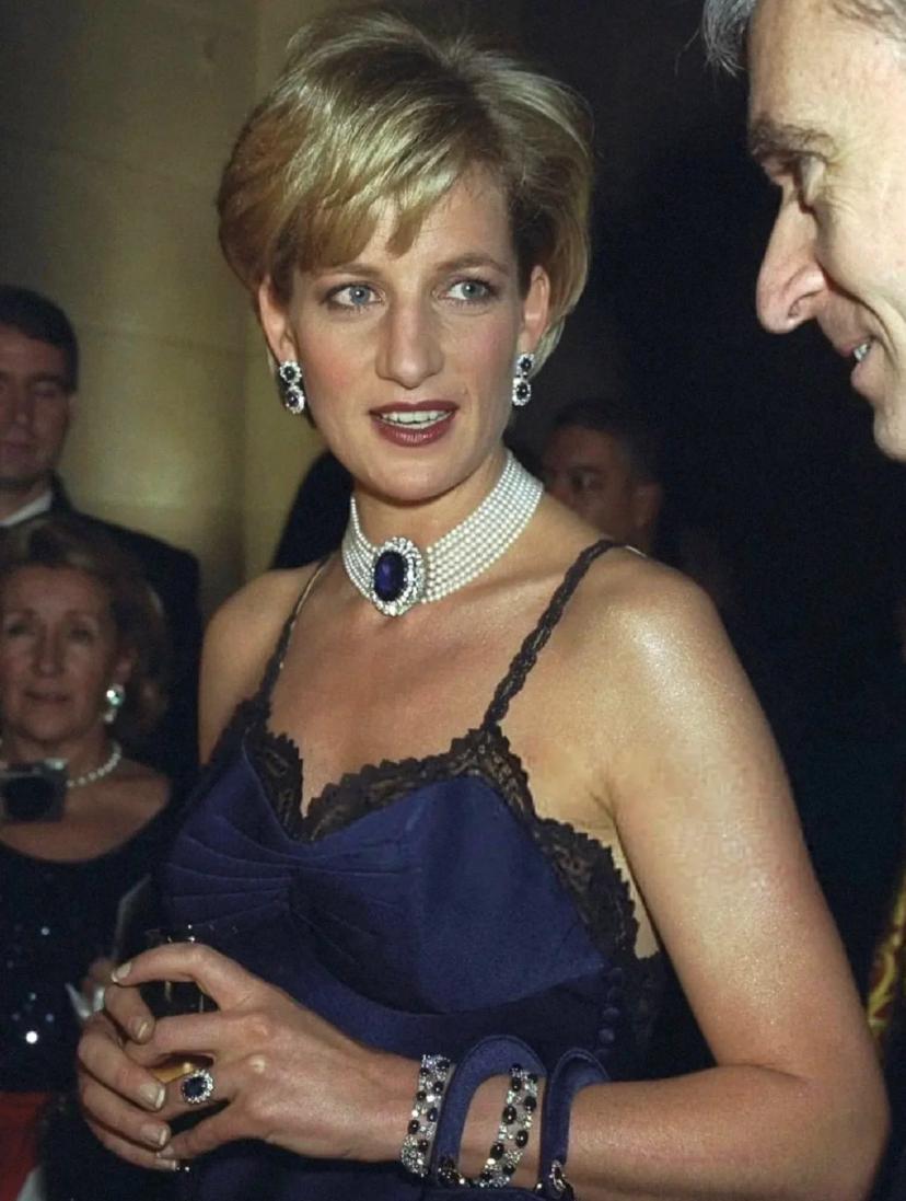 以前的女明星和现在的对比,女明星今昔30年对比照片