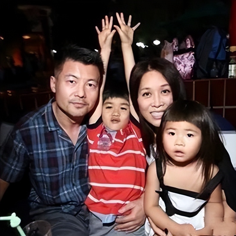 那英高峰同居了吗,那英和高峰结婚没有