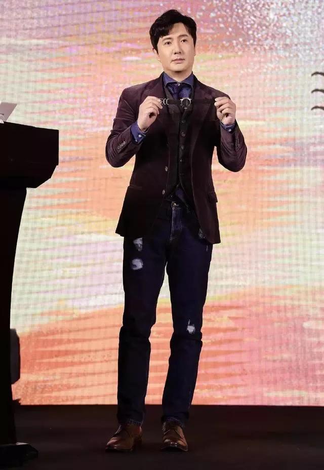 身高最高的七位男星谁是你的男神,五位身高最矮的男明星