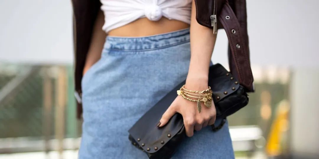 出门怎样带东西方便不拿行李箱,过年出门带什么样的首饰