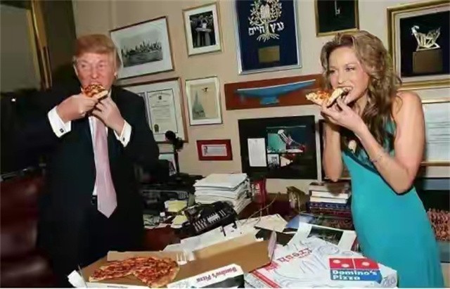 特朗普和普京办公桌,普京和特朗普办公室对比图