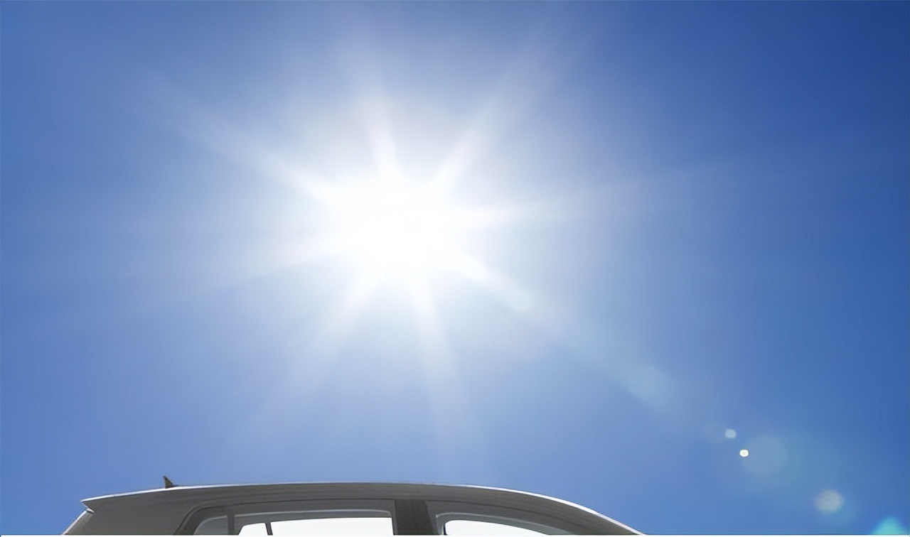 大灯发黄一招搞定,大灯发黄先别扔