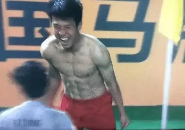 2022女足亚洲杯男足中国vs越南,越南男足0-3不敌印尼越南国内评价