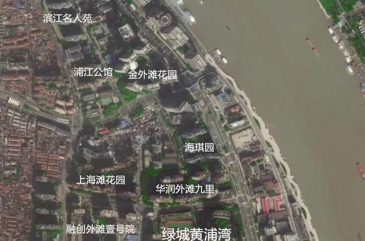 女足教练租房,女足教练足球队员