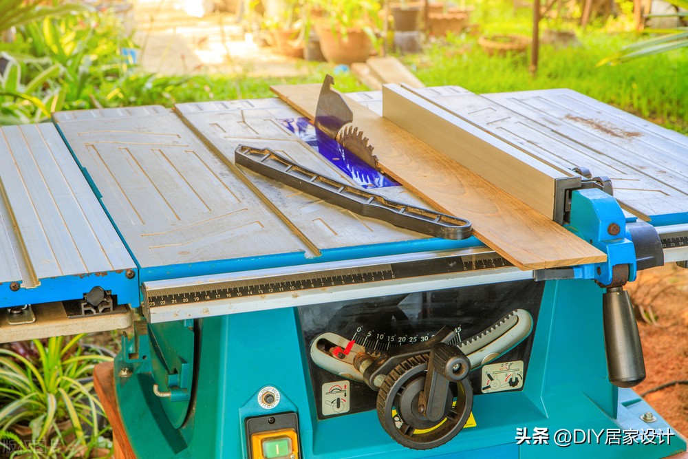 木工打柜子真的可以省钱吗,木工打柜子多数细节都很差