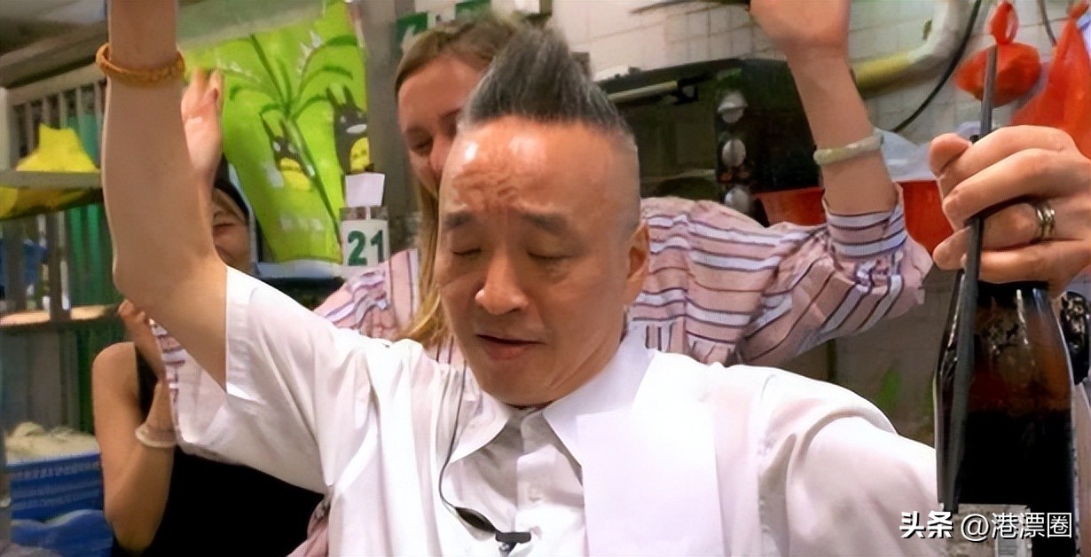 一家店铺宣布关门整条街,一家店突然停业了