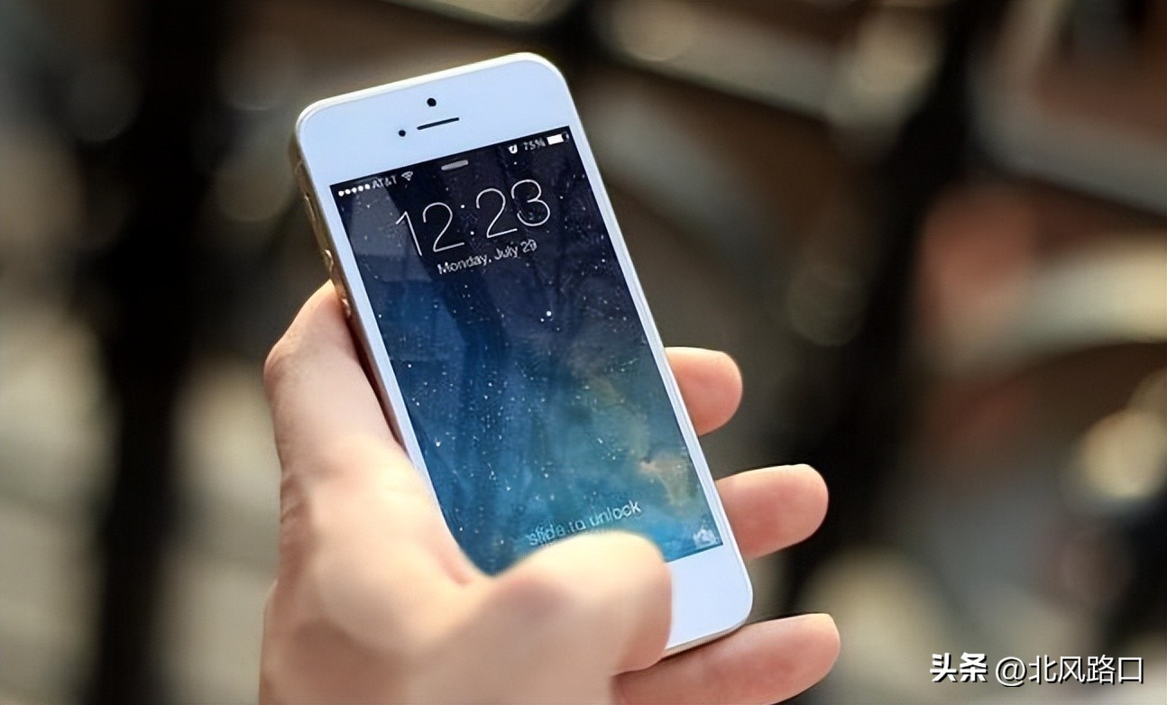 俄罗斯要求政府雇员停用iPhone，并更换为安卓或其他系统手机