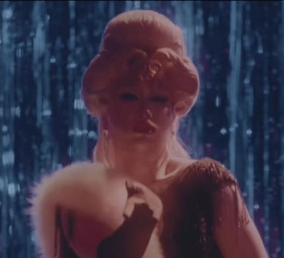 爱很美味，但我没有爱，也没有美味