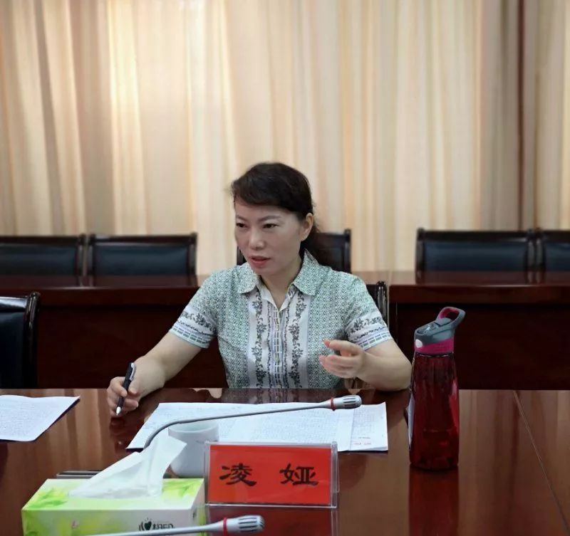 同等体型的母老虎和公老虎谁厉害,三只母老虎