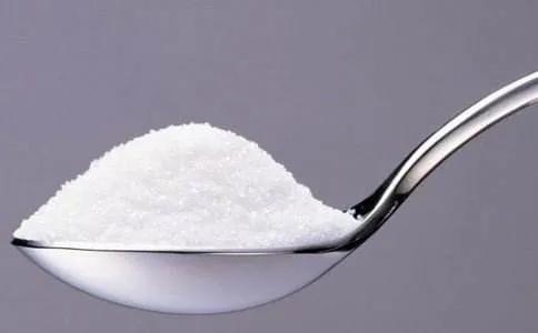 衣服有污渍怎么办，8个去污小妙招，帮你解决后顾之忧