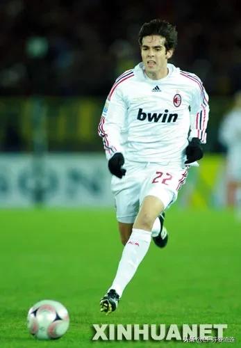 追风少年终究追不上岁月的脚步，“上帝之子”卡卡