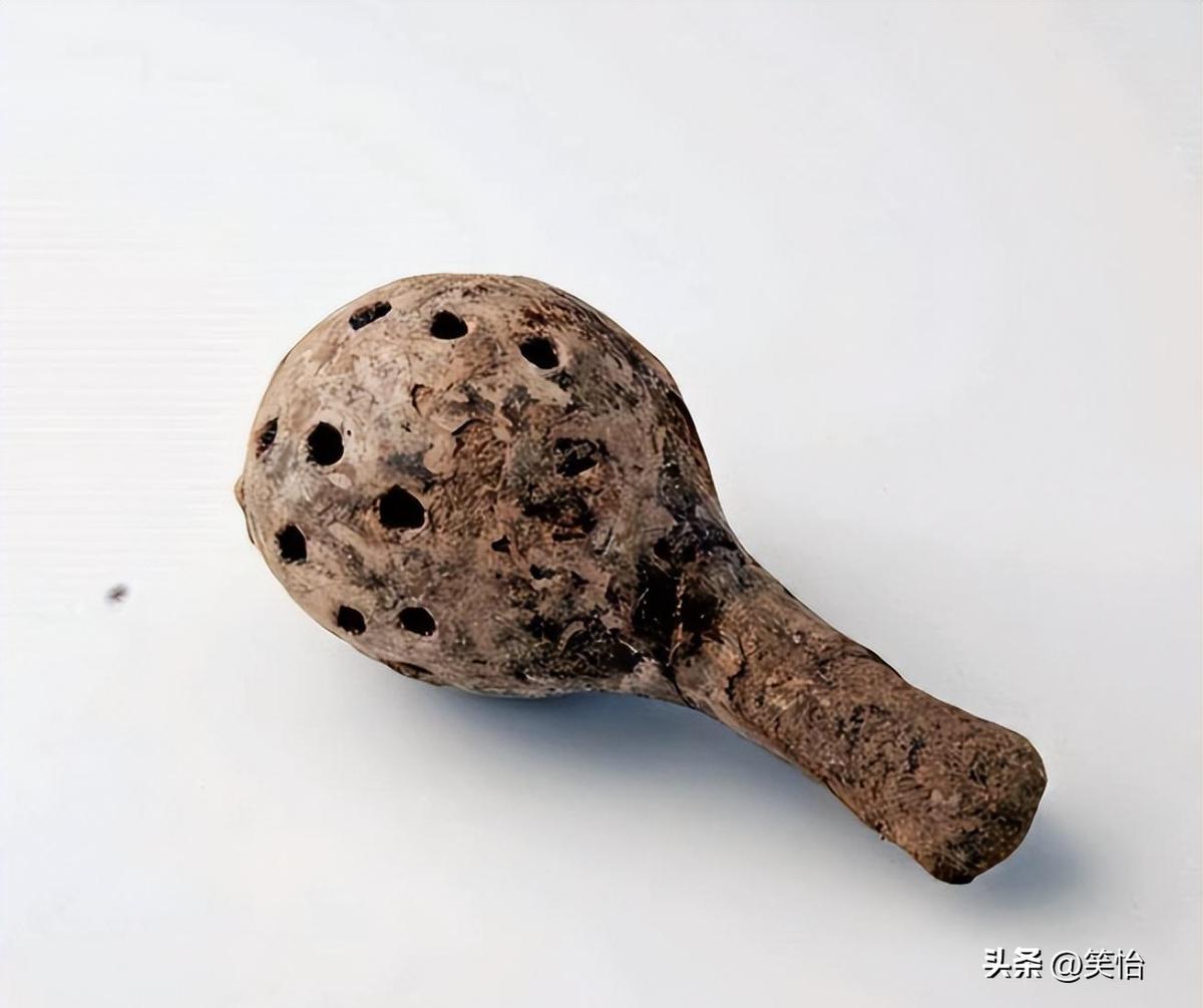 变态的纳粹德国,*光脱**犹太人女人衣服,集体*杀屠**!