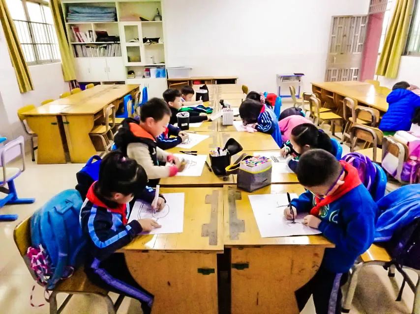 东莞市塘厦镇林村小学校园,东莞市塘厦镇林村小学