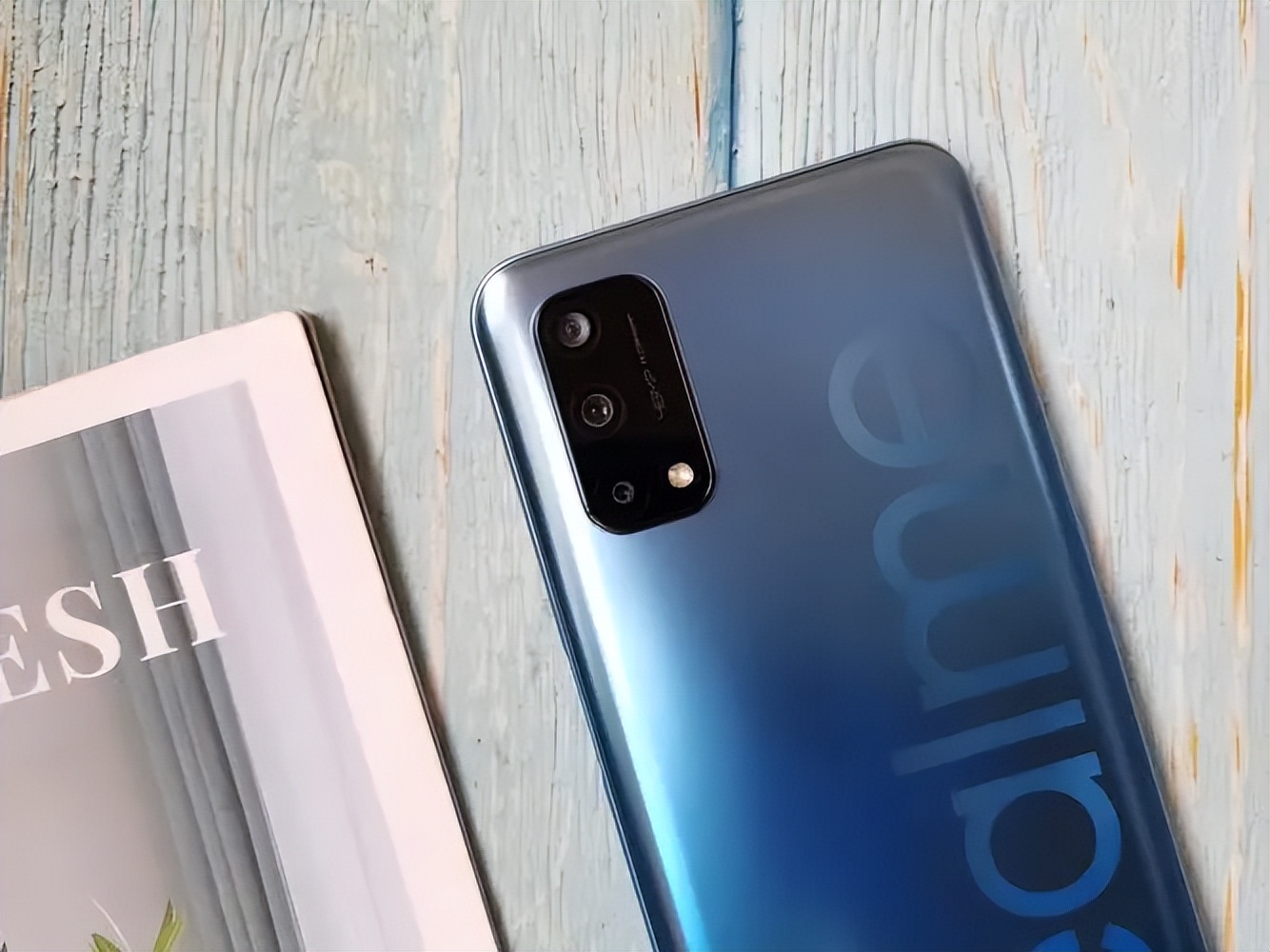 一加和真我哪个品牌更好,真我手机和一加手机是什么关系