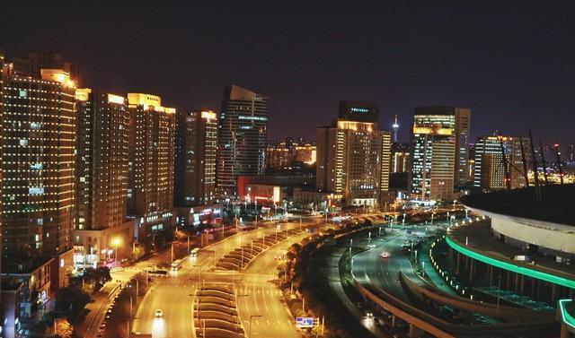 禁忌之恋中的爱情观,禁忌爱情深度解析