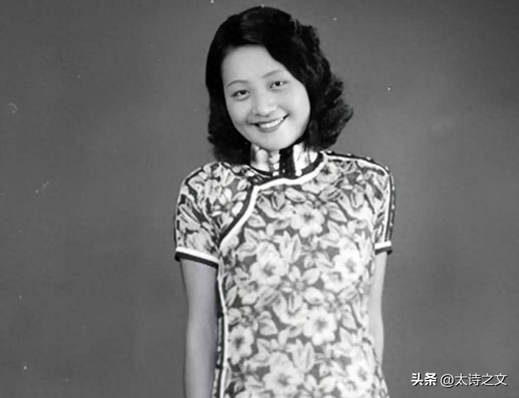 【晚清*楼青**旧影观】媚态百出，丰乳肥臀，尽显女子风情！