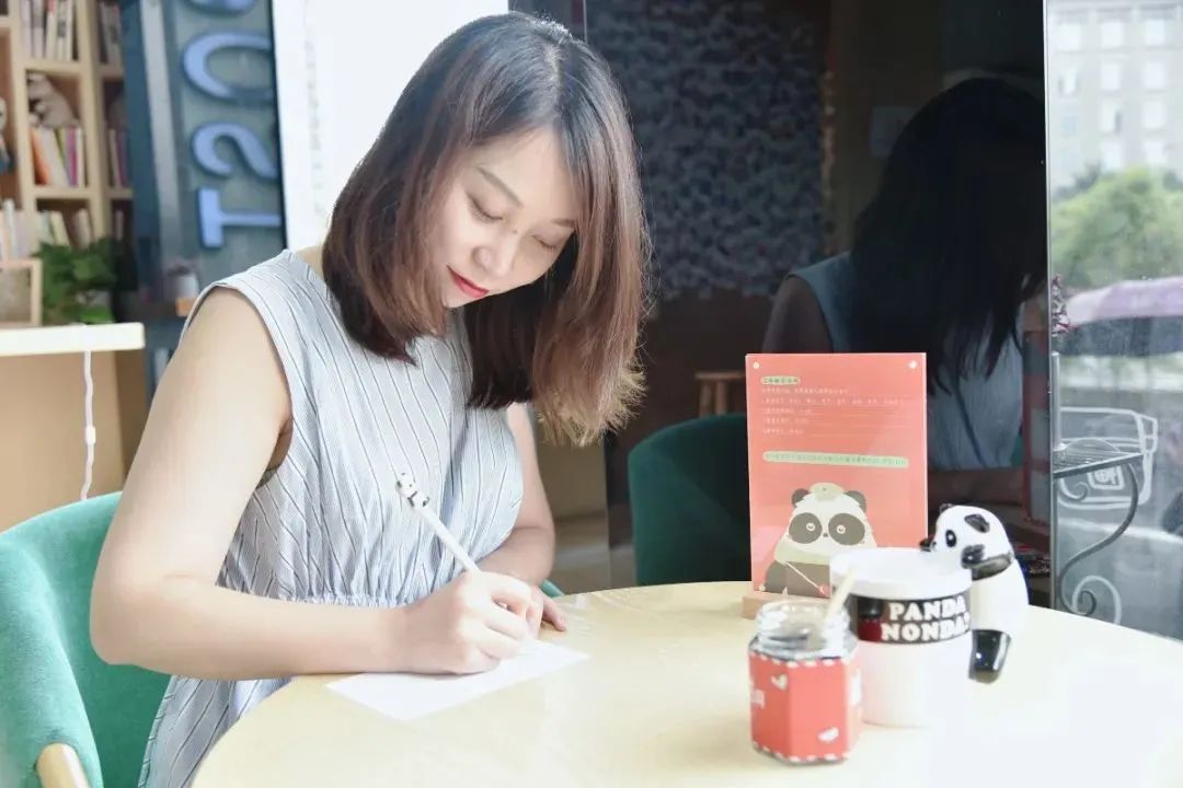 邮政工作繁忙的状态,在邮政上班一般做什么工作