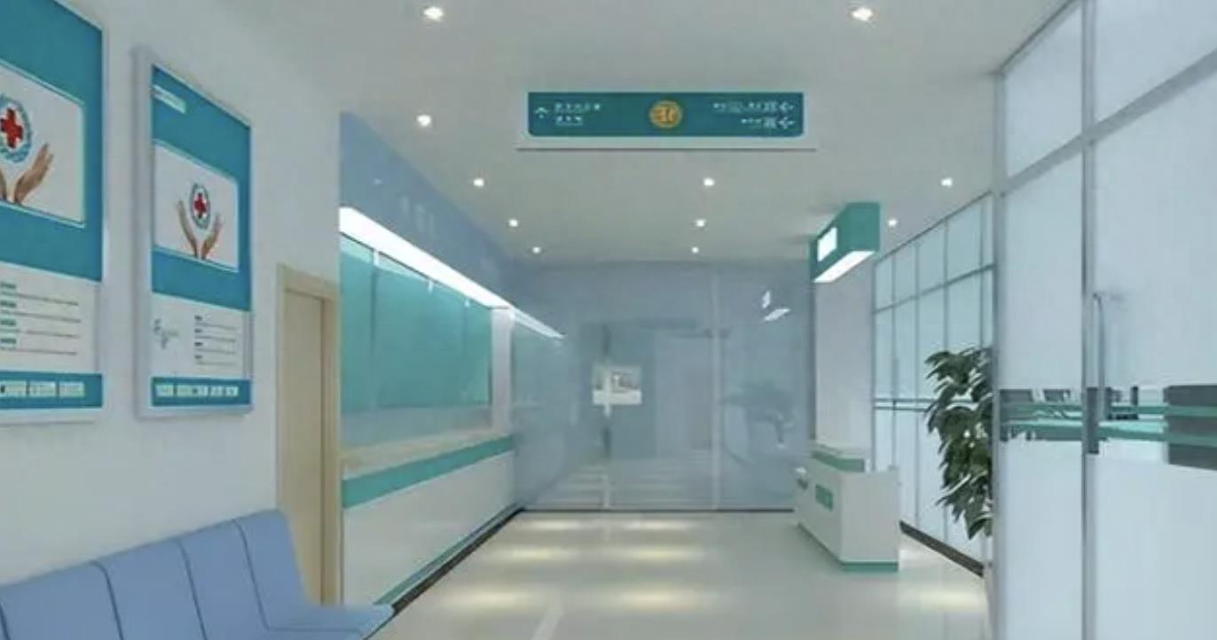 黑暗背后的勇者：年轻女护士遭受痛苦，高中男友义无反顾